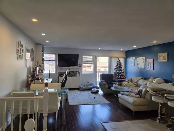 Richmond, BC V6Y 3N7,7240 Moffatt RD #6