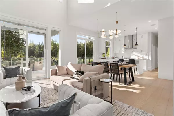 Maple Ridge, BC V2W 1C2,12439 271 ST