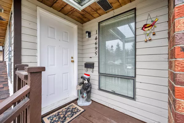 Surrey, BC V3R 8A9,14695 89 AVE