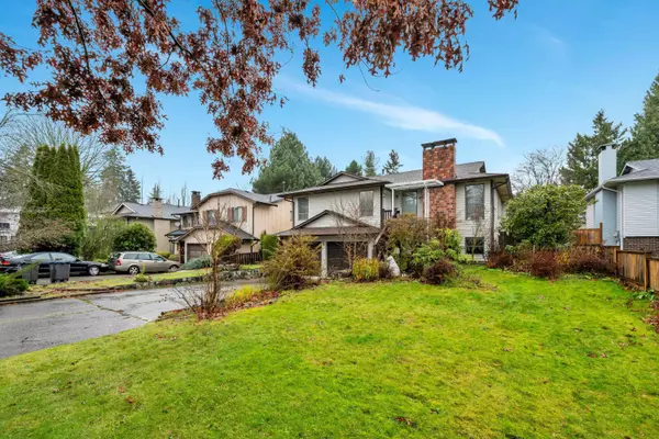 Surrey, BC V3R 8A9,14695 89 AVE