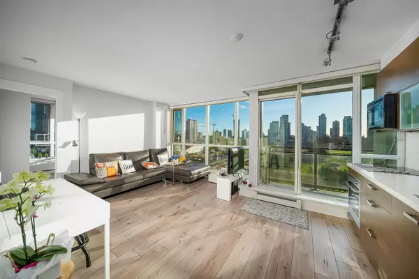 Surrey, BC V3T 0E6,10777 University DR #1003