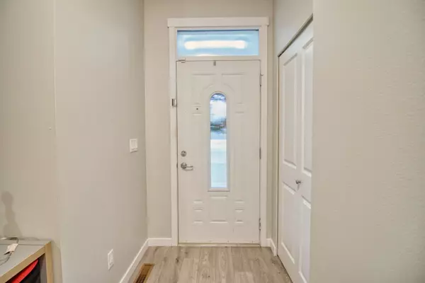 Surrey, BC V4N 5T8,6575 192 ST #10