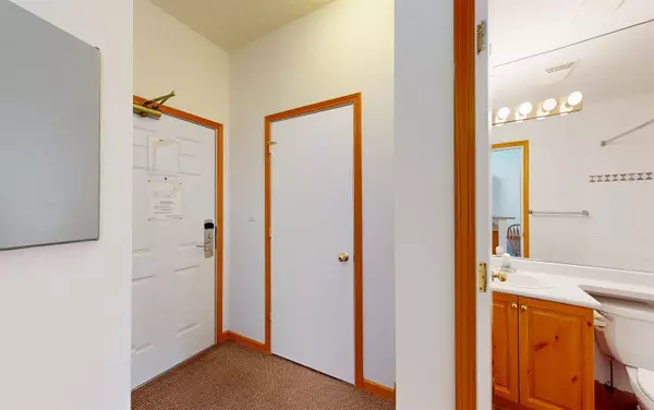 Whistler, BC V8E 1B6,4368 Main ST #328