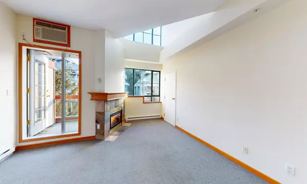 Whistler, BC V8E 1B6,4368 Main ST #327