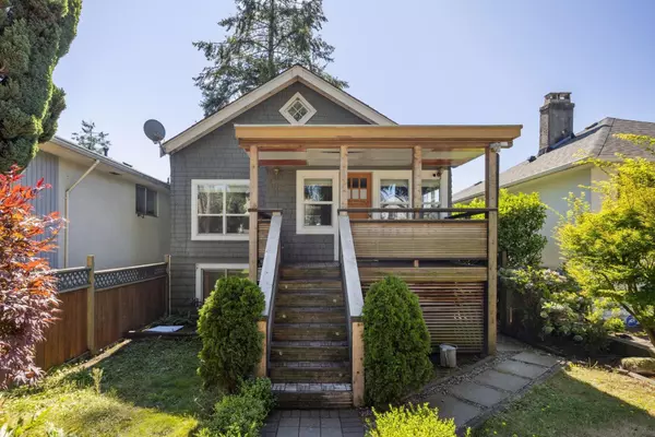 North Vancouver, BC V7L 3A6,255 E 20th ST