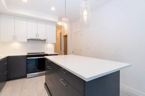 Langley, BC V2Y 3M5,20834 80 AVE #B419