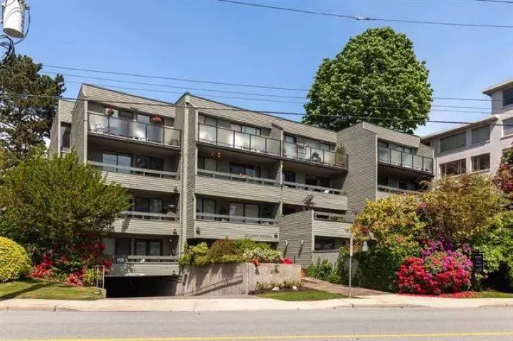 West Vancouver, BC V7V 1C2,2119 Bellevue AVE #407