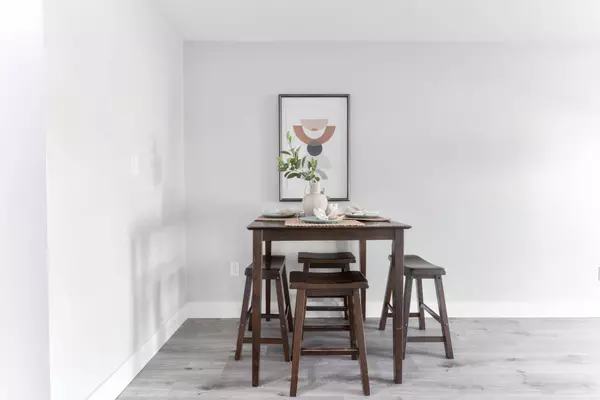 Abbotsford, BC V2S 6C3,33850 Fern ST #204