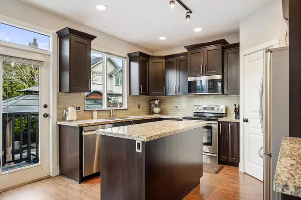 Maple Ridge, BC V2W 2C9,24133 Hill AVE