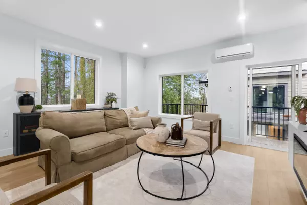 Surrey, BC V4N 4J8,9688 182a ST #25