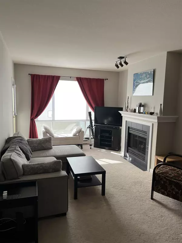 Burnaby, BC V3N 4V2,6742 Station Hill CT #411