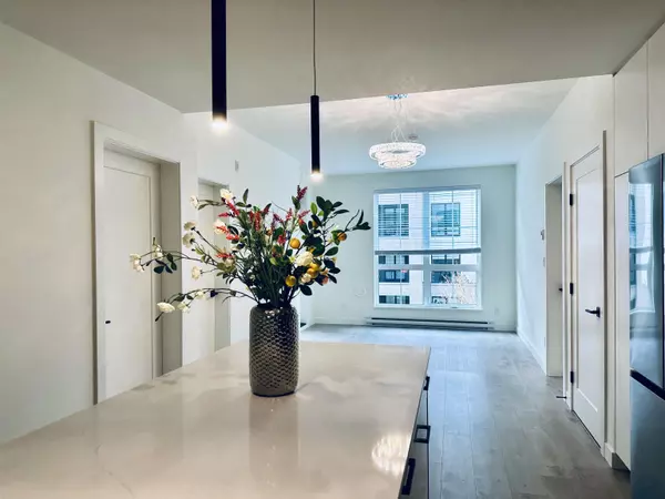 Langley, BC V2Y 3S6,8379 201 ST #213