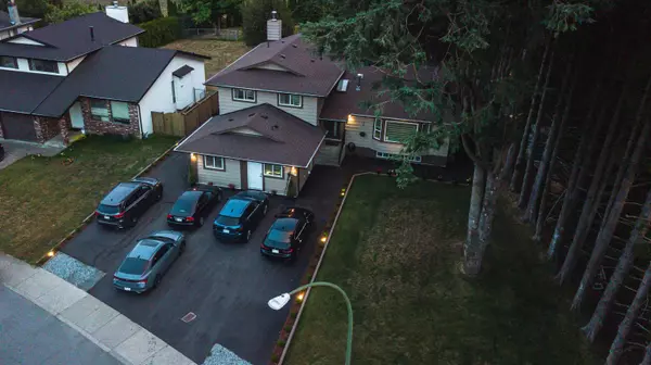 Abbotsford, BC V2S 7B1,32942 Banff PL