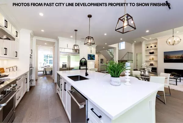 North Vancouver, BC V7K 1K9,996 Wellington DR