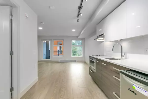 Surrey, BC V3T 3W7,10928 132 ST #227