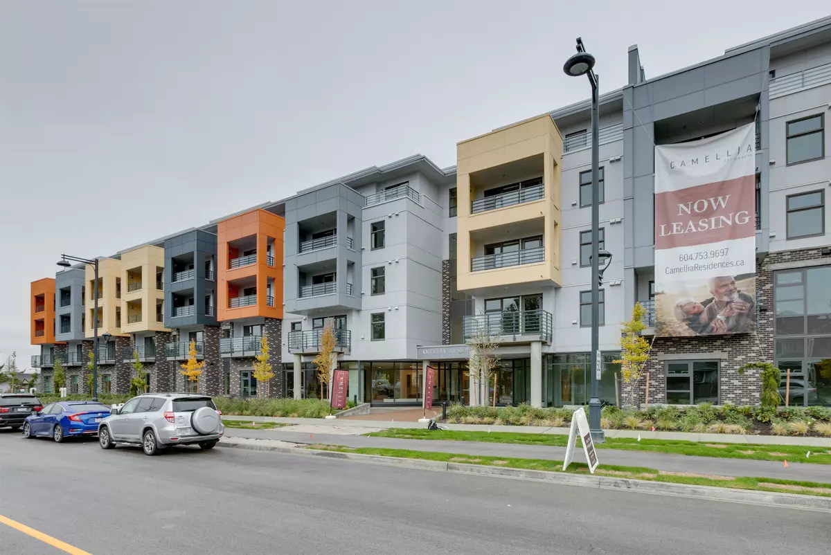 Surrey, BC V3T 3W7,10928 132 ST #227