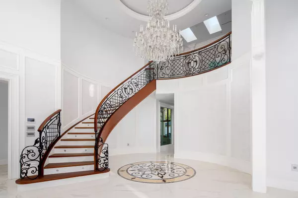 Richmond, BC V7C 2G4,6771 Gamba DR