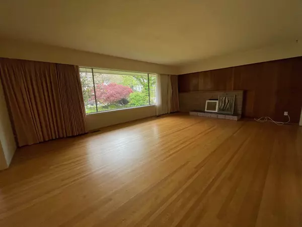 Vancouver, BC V5Z 3S7,5855 Willow ST