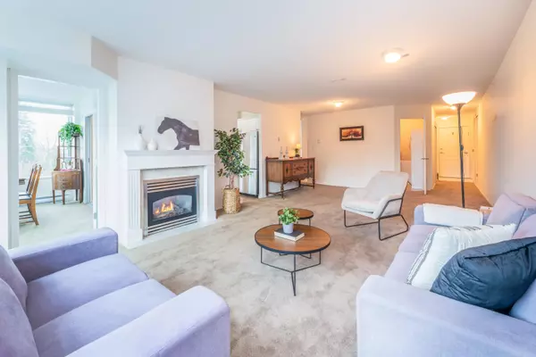 Maple Ridge, BC V2X 3N8,12148 224 ST #301