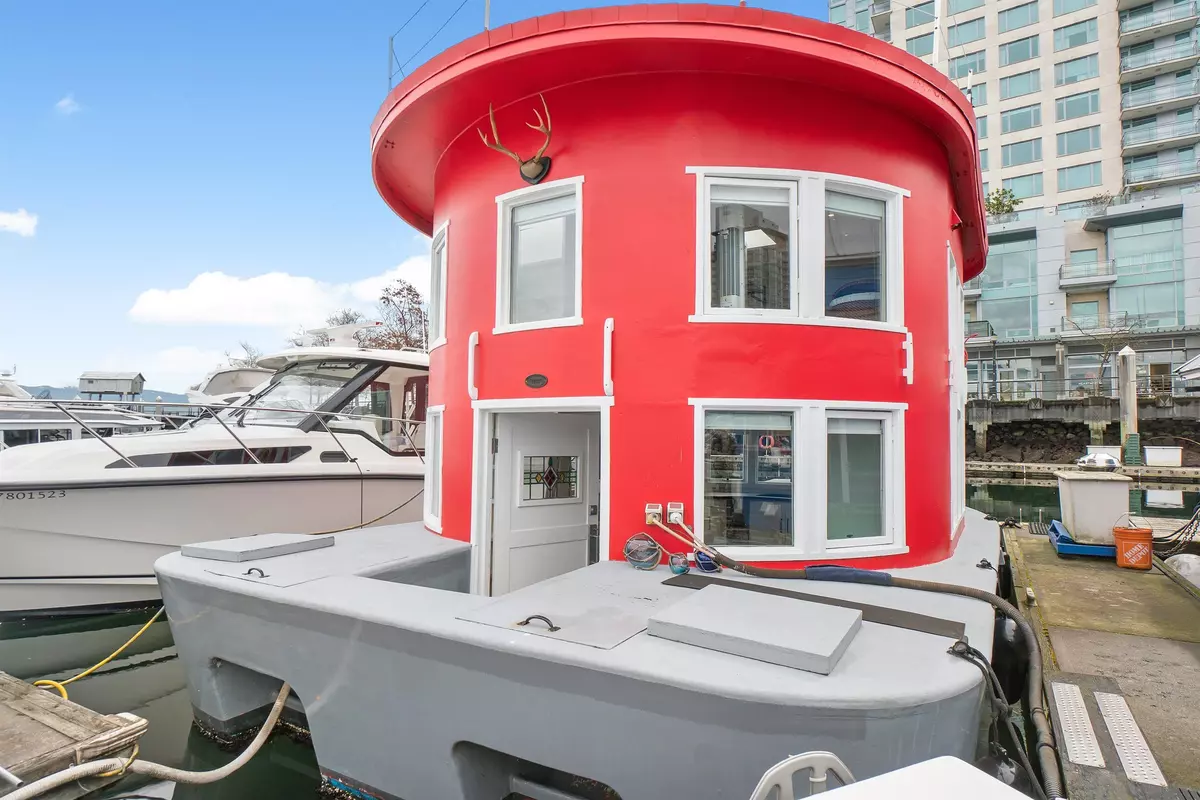 Vancouver, BC V6G 3E7,1525 Coal Harbour Quay #B17