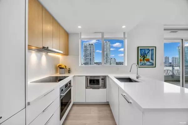 Surrey, BC V3T 0R2,13318 104 AVE #1505