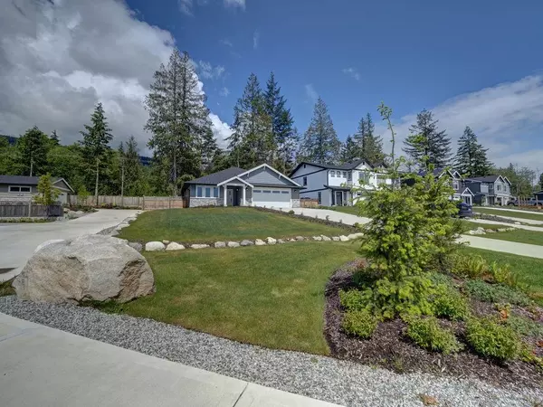 Gibsons, BC V0N 1V7,1084 Celia CRES