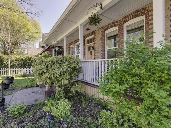 Abbotsford, BC V2S 7Y9,34866 Clayburn RD