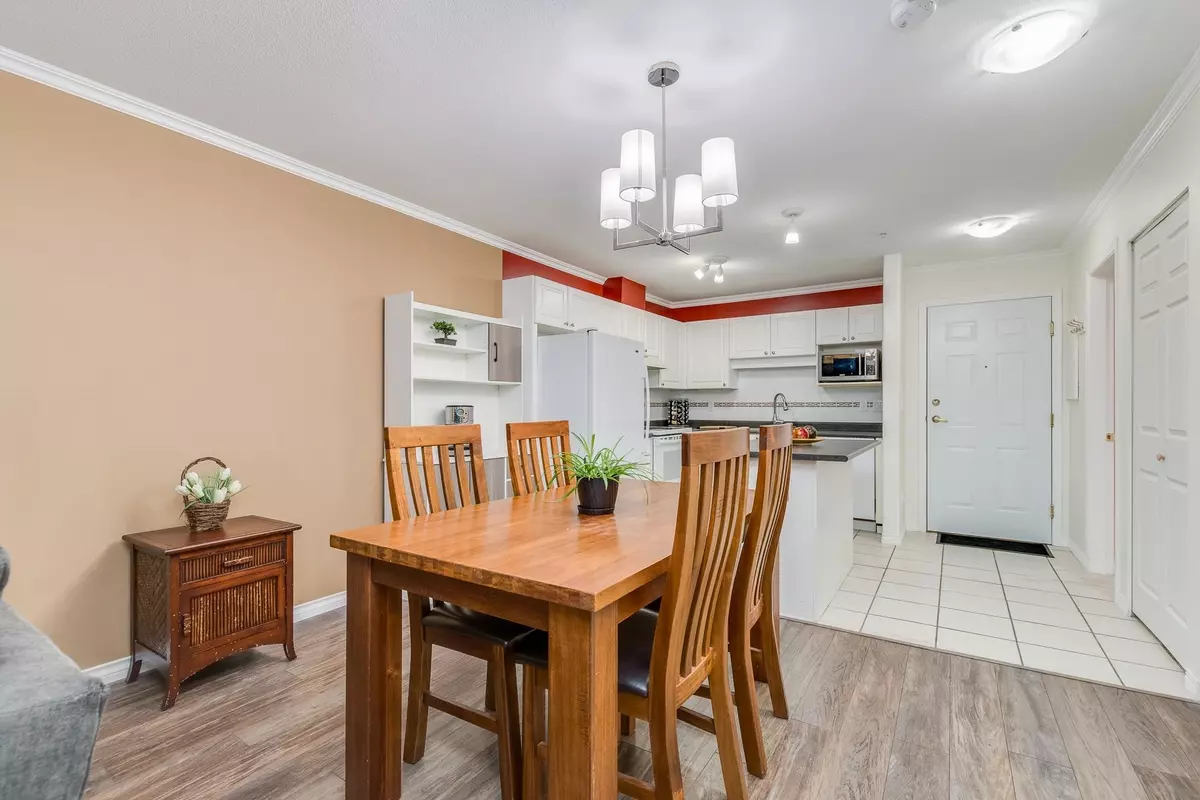 Port Coquitlam, BC V3B 7X7,1999 Suffolk AVE #212