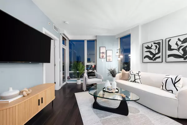 Vancouver, BC V6A 0C5,1618 Quebec ST #1718