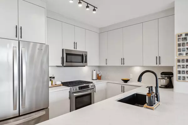 Port Moody, BC V3H 0E4,110 Brew ST #1105