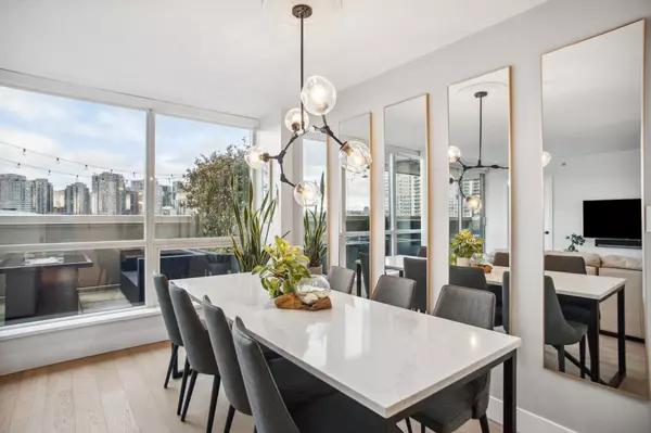 Vancouver, BC V6A 0B1,718 Main ST #802