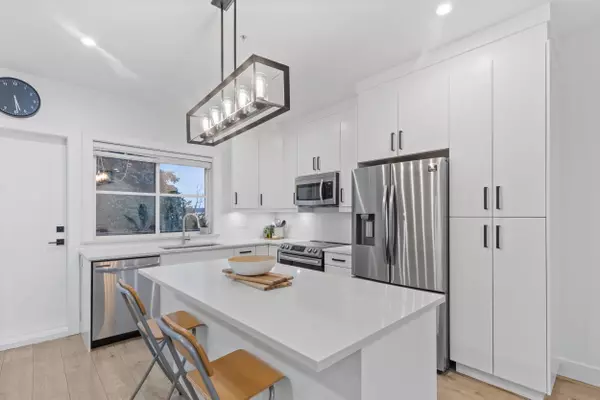 Chilliwack, BC V2P 0J7,45608 Bernard AVE #13