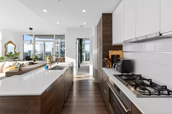 Burnaby, BC V5H 0E9,4688 Kingsway #3001