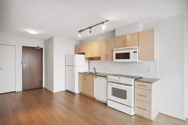 Vancouver, BC V6B 1R1,550 Taylor ST #1105