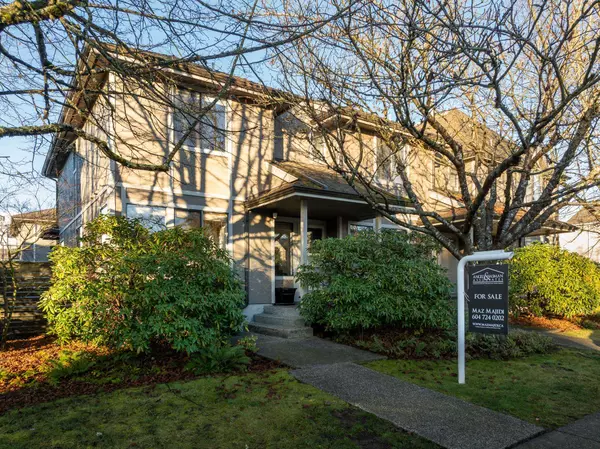 North Vancouver, BC V7L 3K5,2133 St. Georges AVE #27