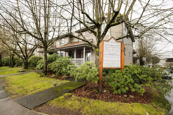 North Vancouver, BC V7L 3K5,2133 St. Georges AVE #27
