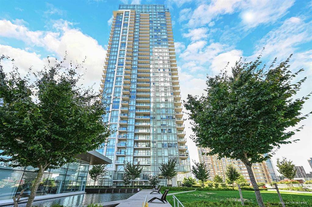 Burnaby, BC V5H 0H4,6098 Station ST #2106