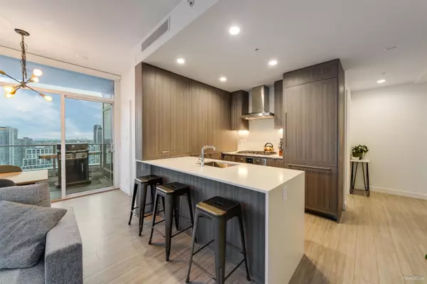 Burnaby, BC V5C 0M1,2311 Beta AVE #3101