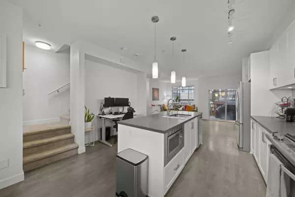 Maple Ridge, BC V2W 0J1,11305 240 ST #82