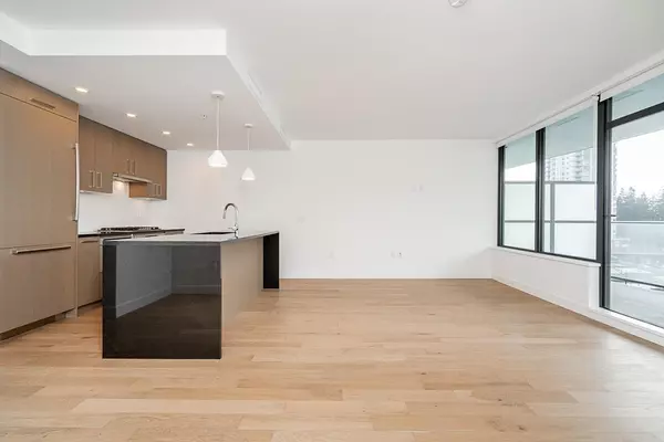 White Rock, BC V4B 0C5,1588 Johnston RD #509