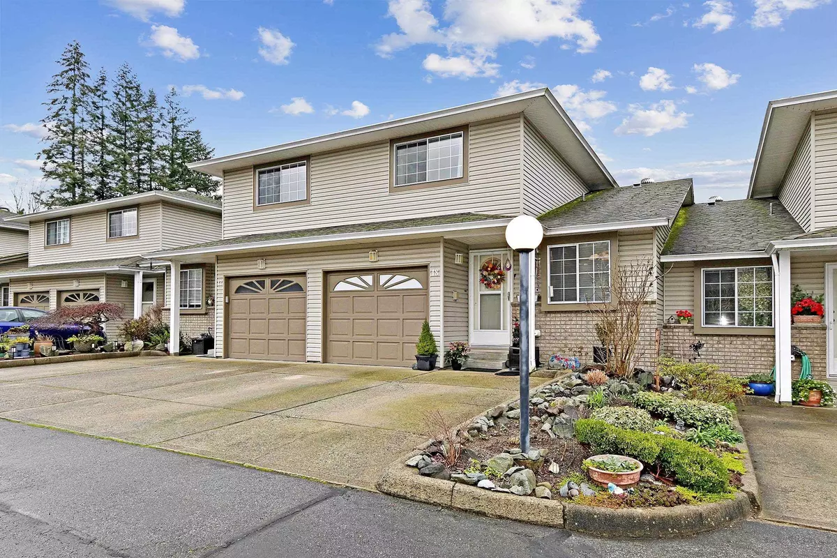 Pitt Meadows, BC V3Y 2J8,19270 119 AVE #18