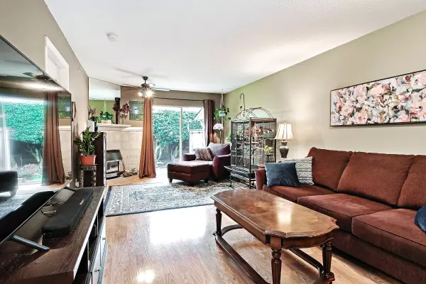 Pitt Meadows, BC V3Y 2J8,19270 119 AVE #18