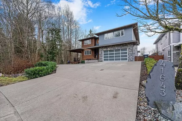 Squamish, BC V8B 0C2,41643 Dryden RD