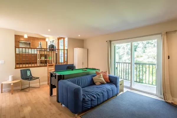 Roberts Creek, BC V0N 2W2,1525 Park AVE