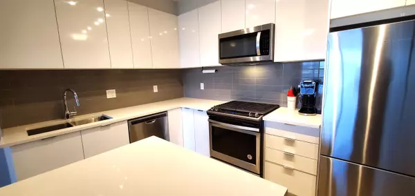 Langley, BC V2Y 4J4,8150 207 ST #C403