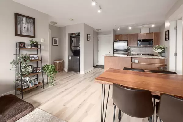 Squamish, BC V8B 0R7,1211 Village Green WAY #216