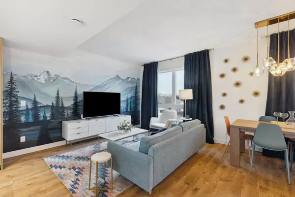 North Vancouver, BC V7L 1E1,505 E 2nd ST #405
