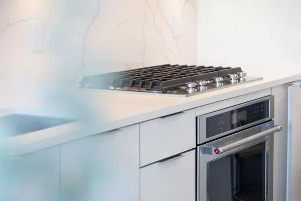 Burnaby, BC V3N 0J7,7769 Park CRES #1108