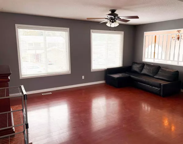 Abbotsford, BC V2T 4R5,3306 Denman ST