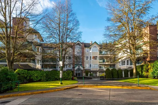 North Vancouver, BC V7H 2Y7,3670 Banff CT #305